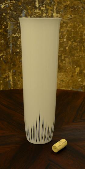 sgrafo modern vase